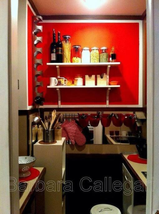 Lejlighed Lovely Art 2 Bedroom Flat Next To Metro Station Lodi Rom
